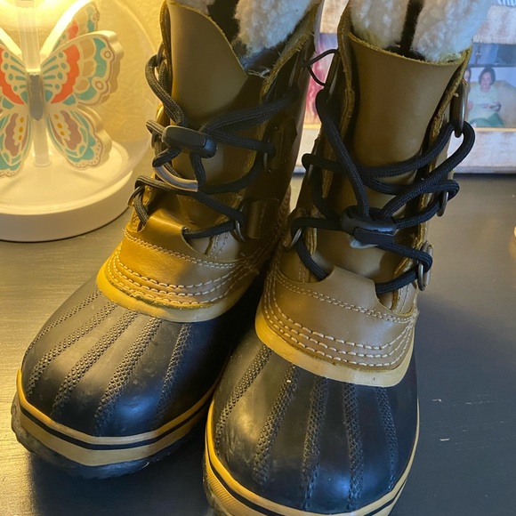 Sorel Boots! - Picture 3 of 6